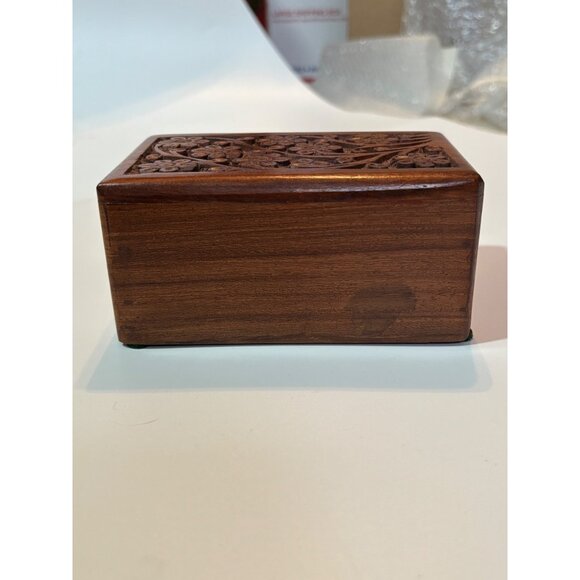 Vintage Hand-Carved Wooden Keepsake Box With Floral Design & Sliding Bottom Lid - Picture 7 of 8